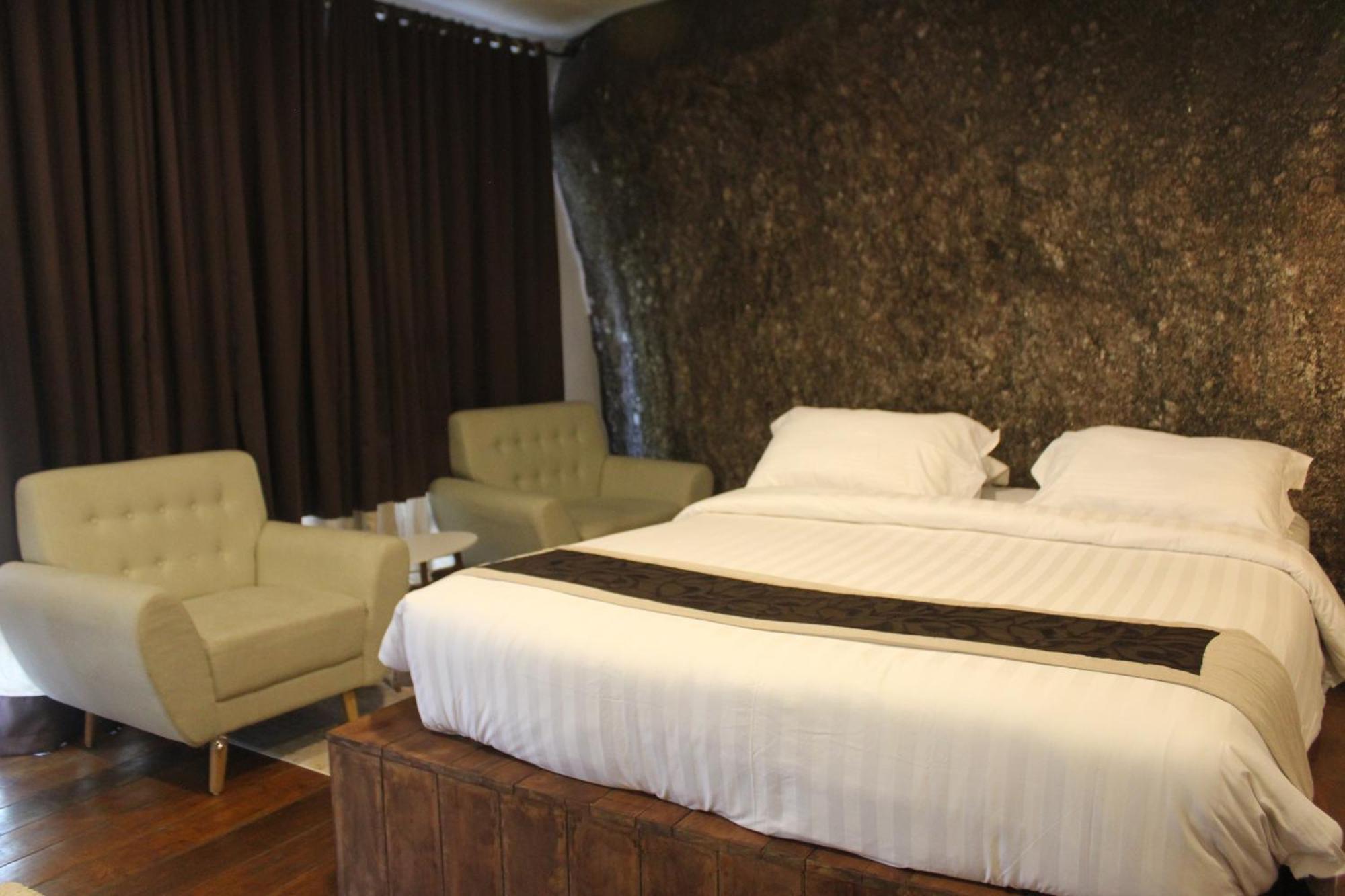 Natuna Dive Resort Ranai Exterior photo
